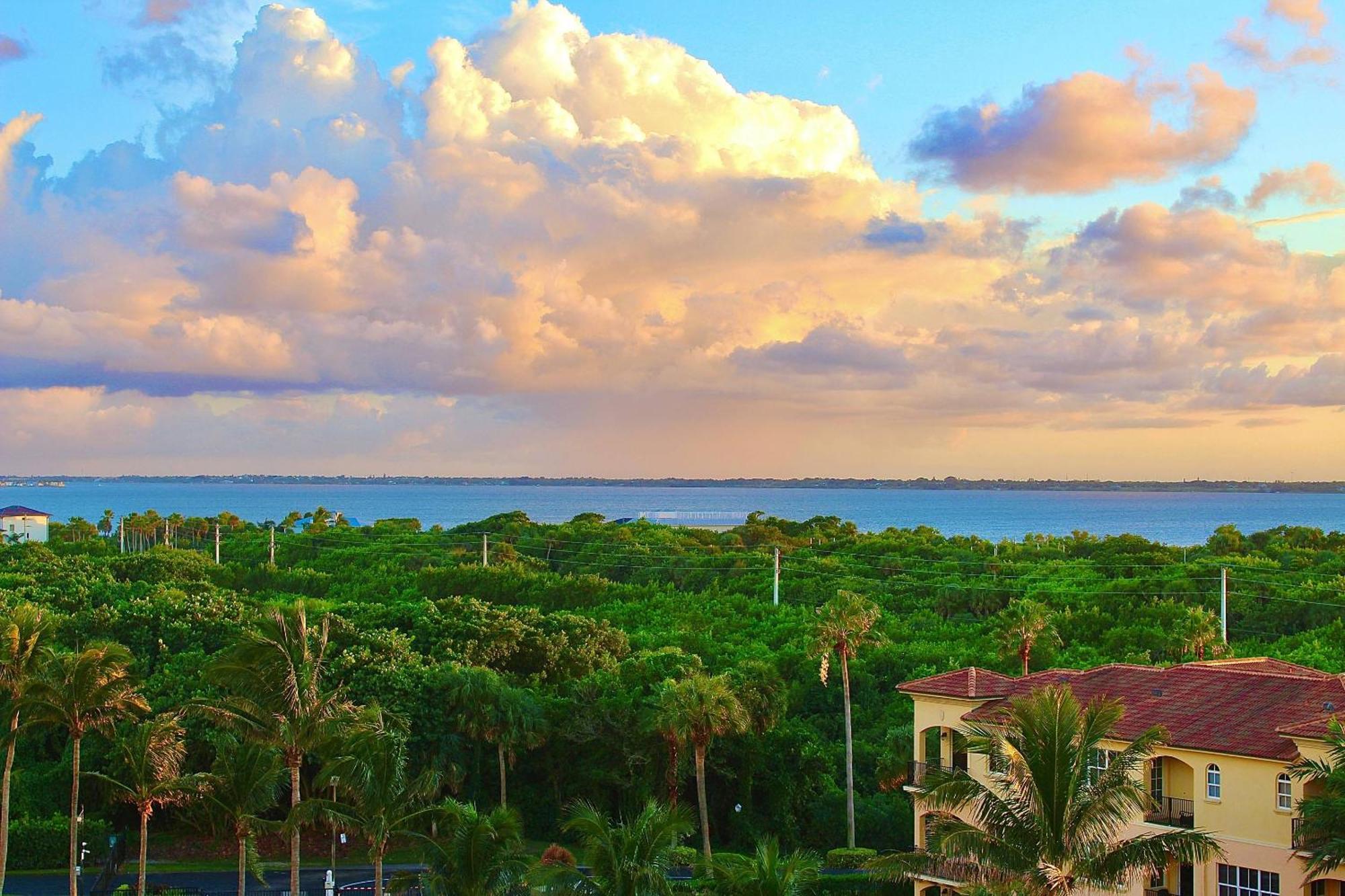 Ocean Breeze Condo جنسن بيتش المظهر الخارجي الصورة